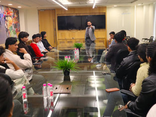 Mr. Kshitij Doval interacts with the participants of Mr. Uttarakhand 2025