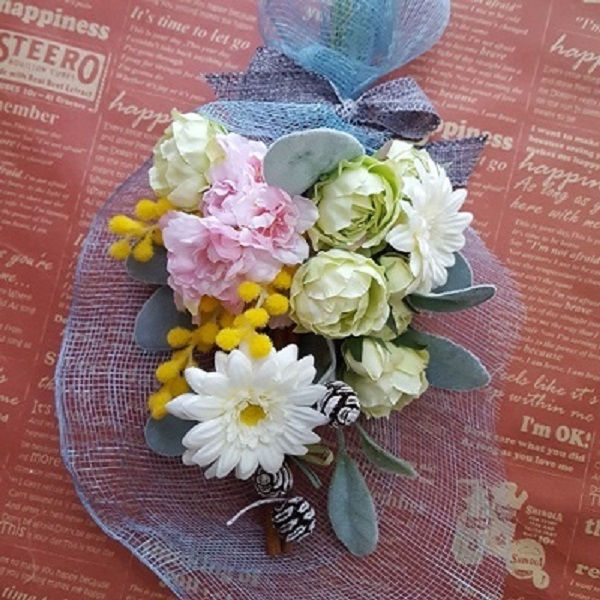 ガーベラとバラと桜の壁掛け