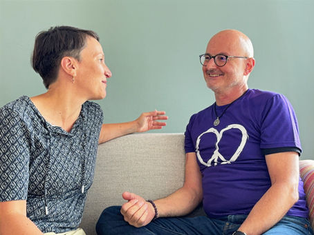 UMFRAGE UND THEMEN-INPUT: Beziehungsstress und der konstruktive Umgang damit