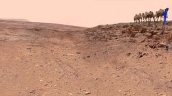 still video thers camels on mars