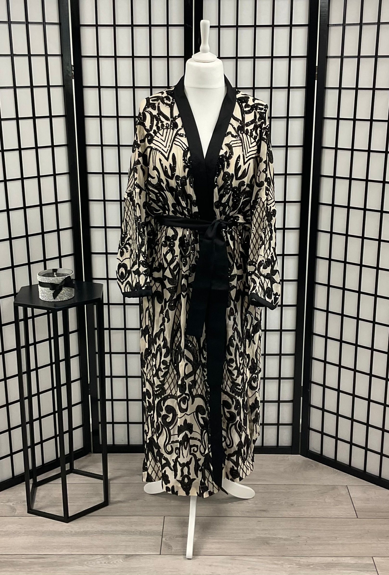 Mono Art Deco Long Sequin Kimono