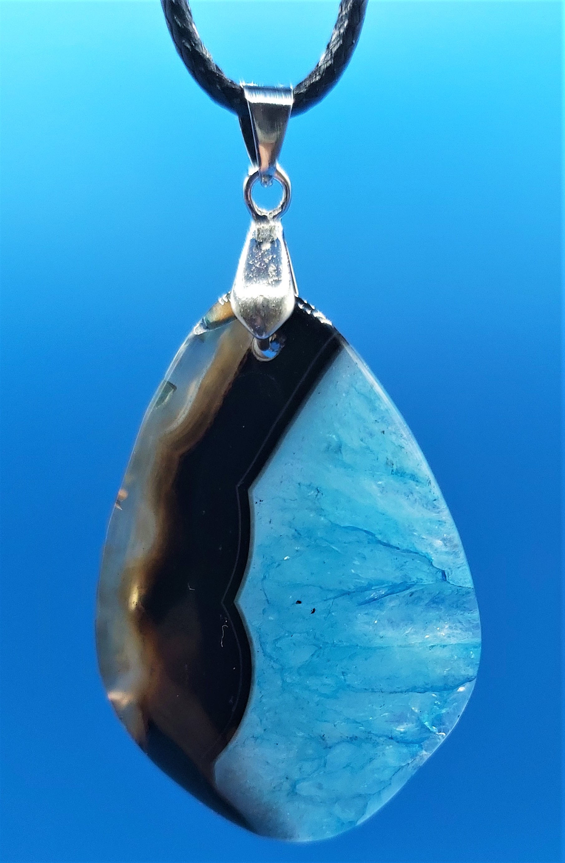 Collier avec jolis pendentifs Agates