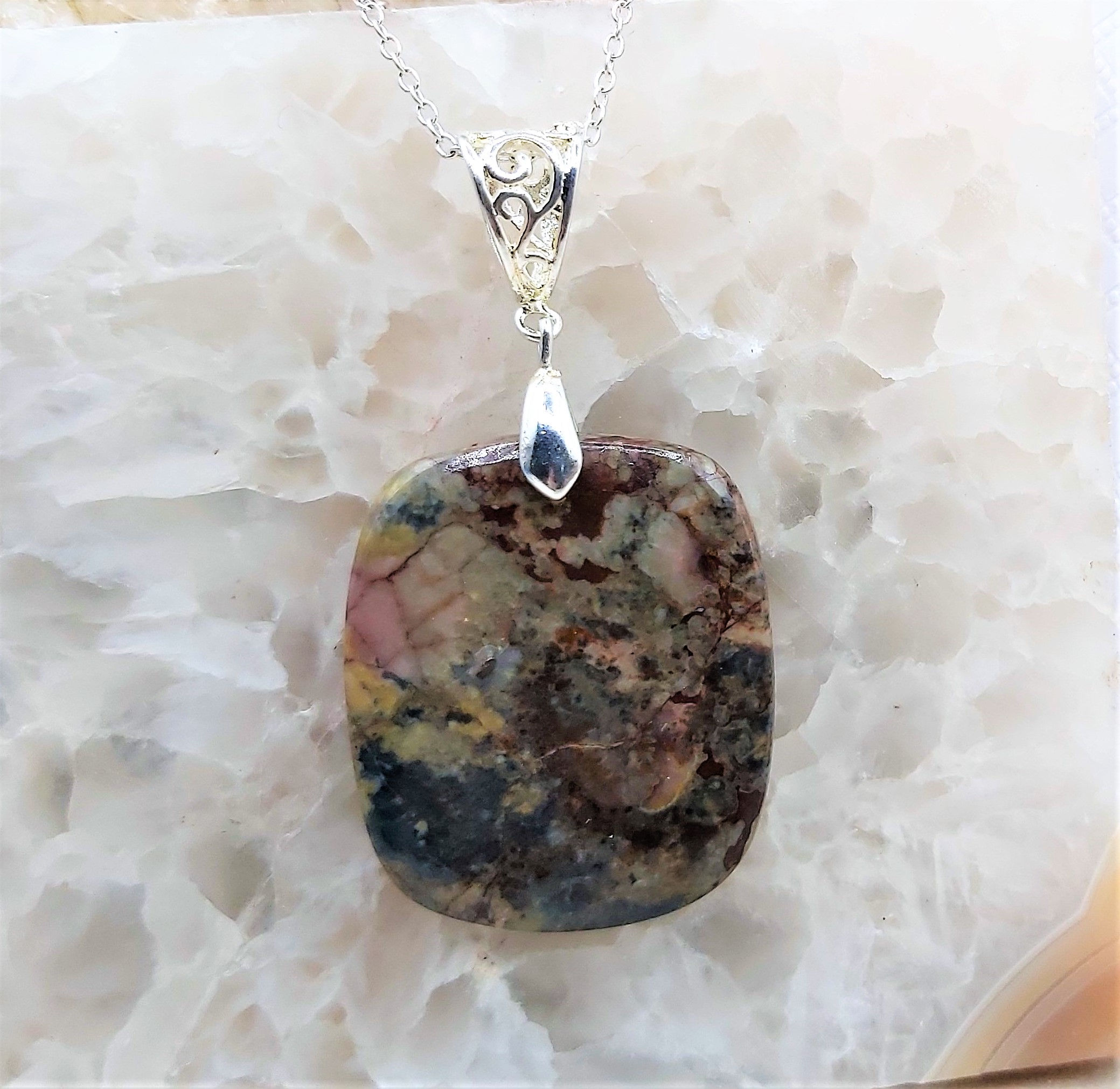 Splendide pendentif Jaspe Sanguin (Héliotrope)