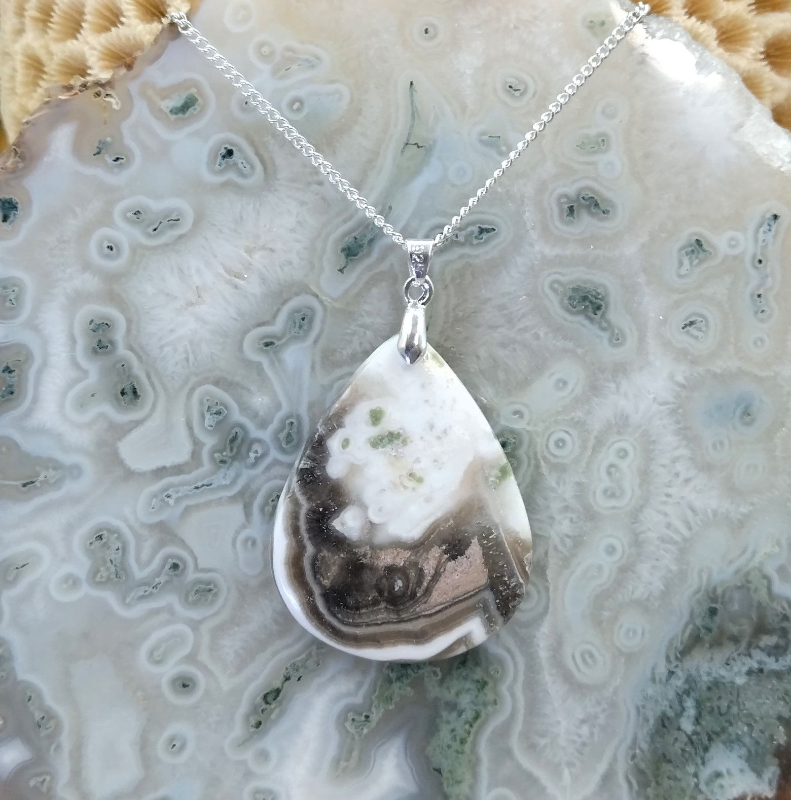 Calcite rubanée (ou zébrée)