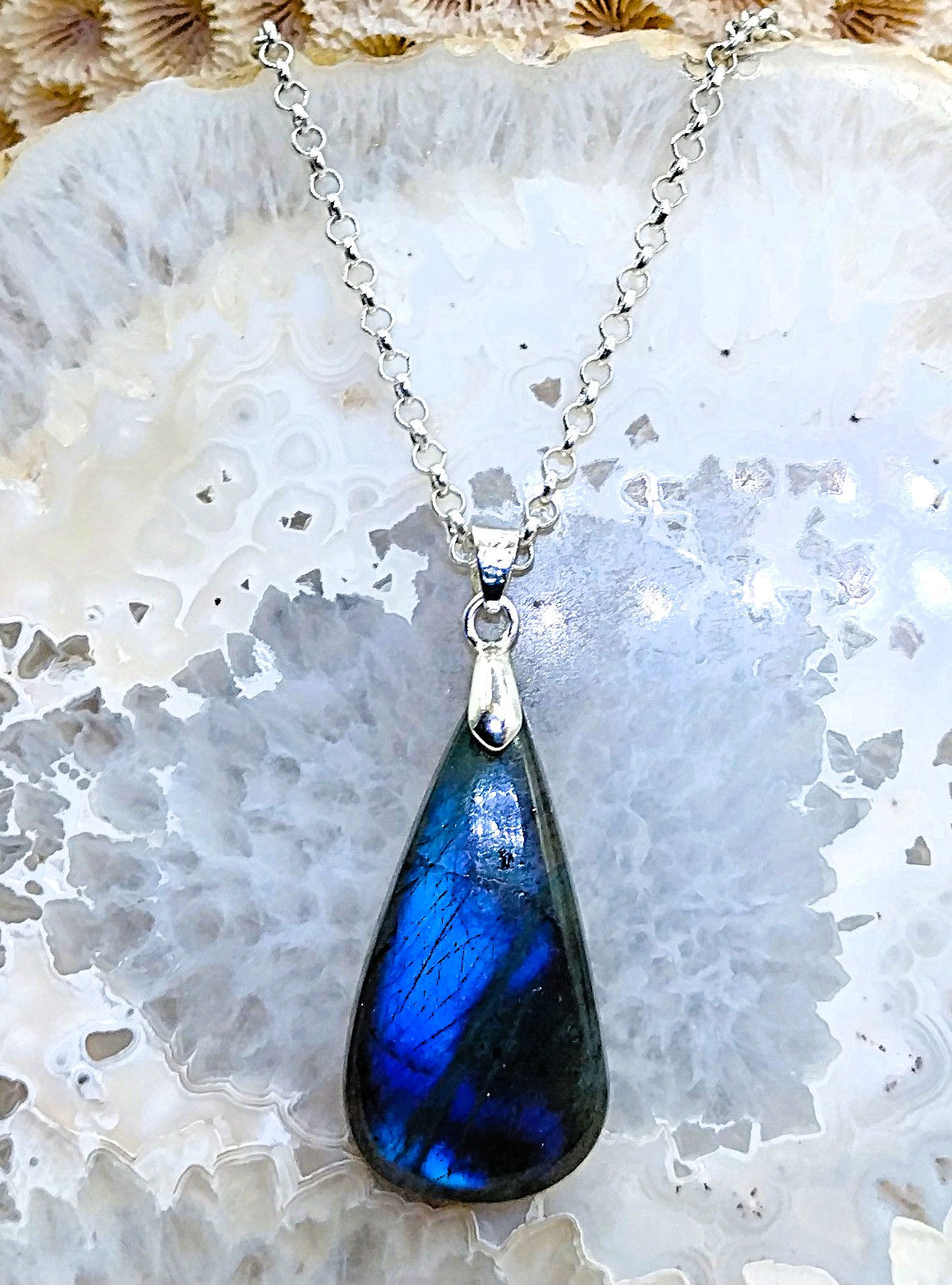 Labradorite bleue