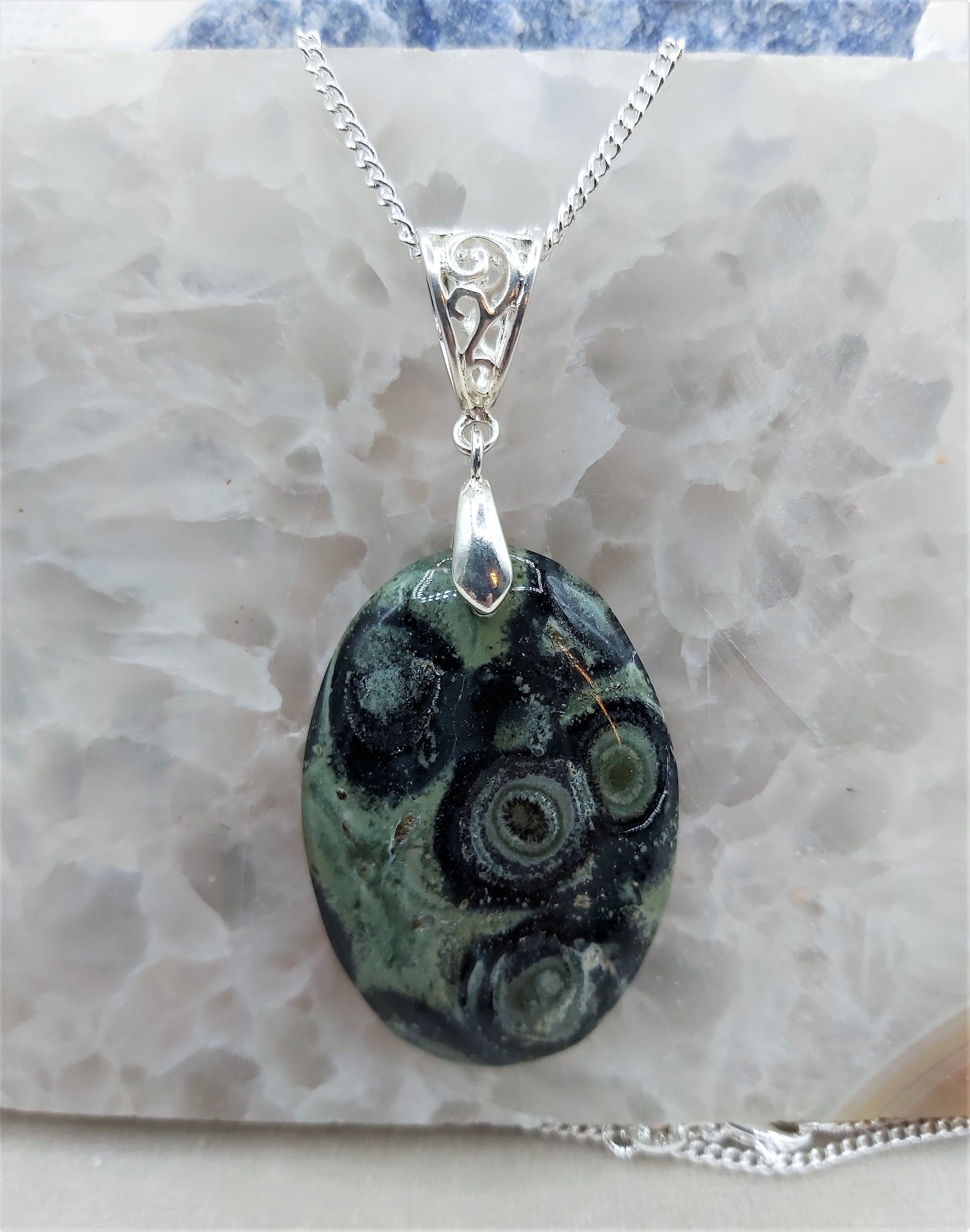 Très beau pendentif Jaspe Kambaba