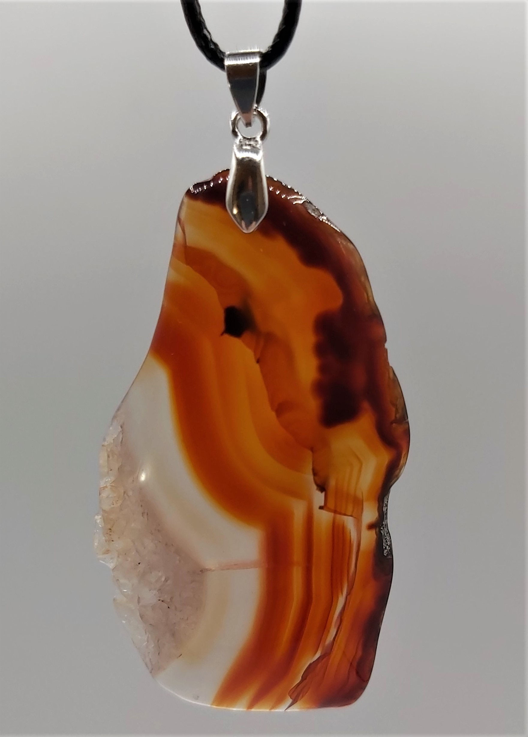 Collier avec jolis pendentifs Agates