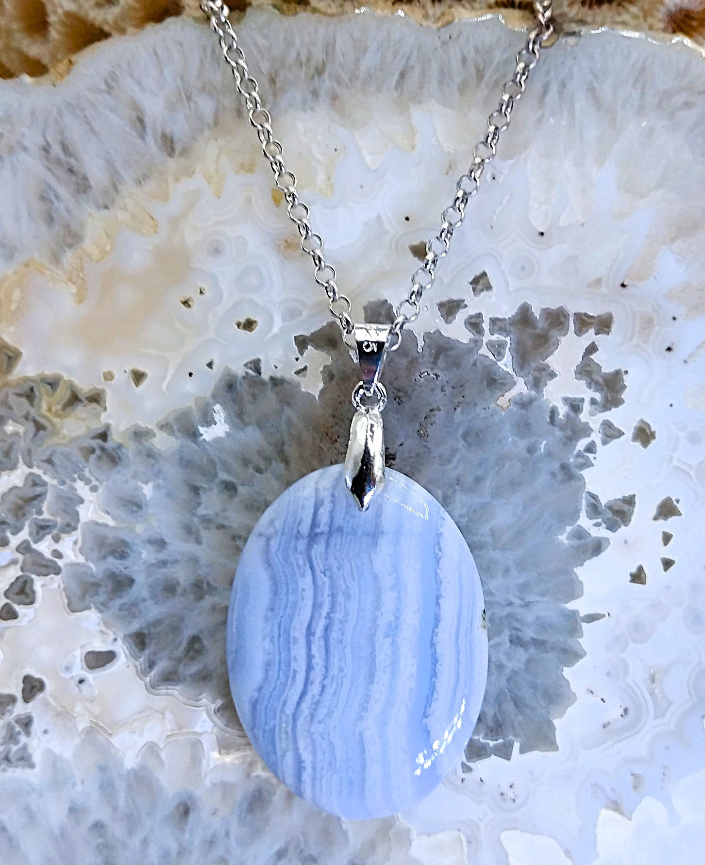 Calcédoine bleue