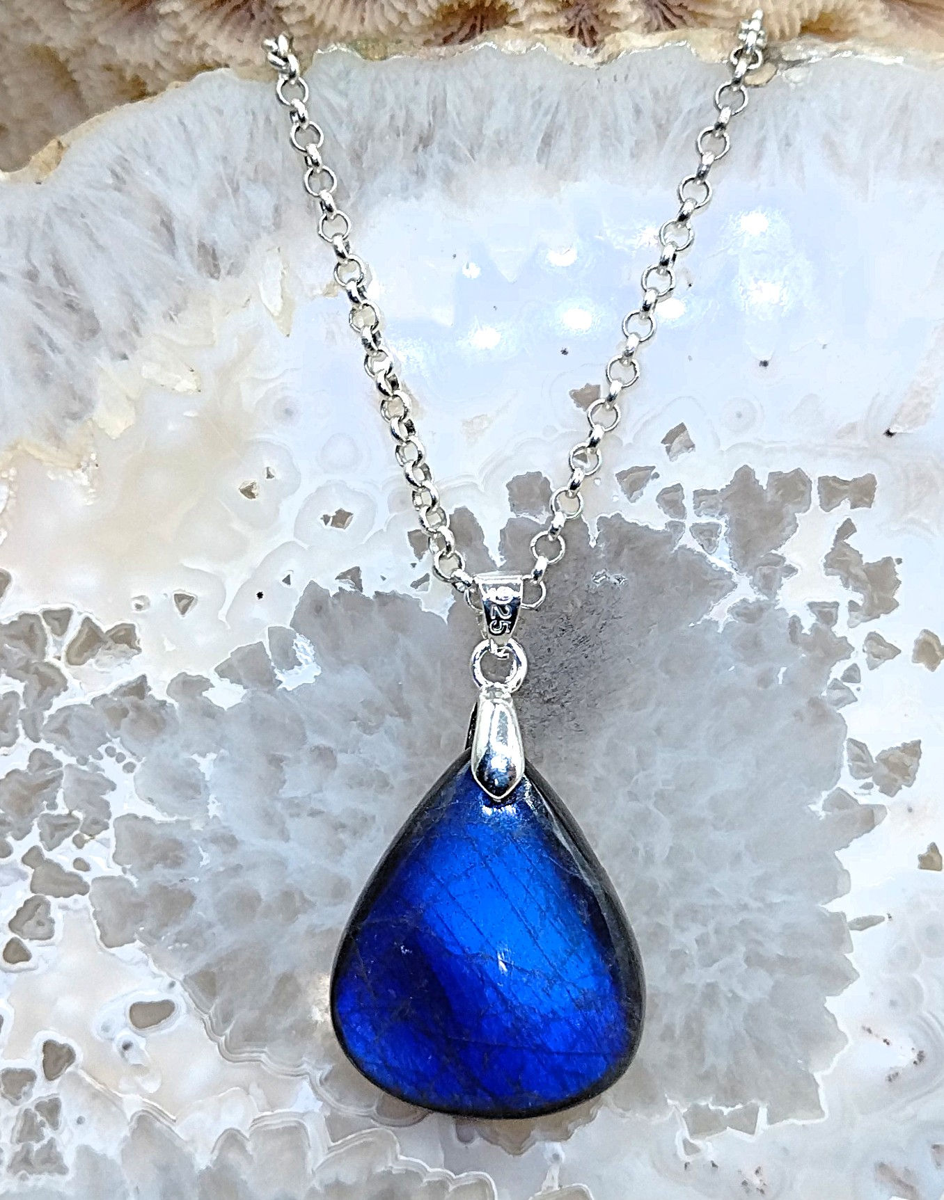 Labradorite bleue