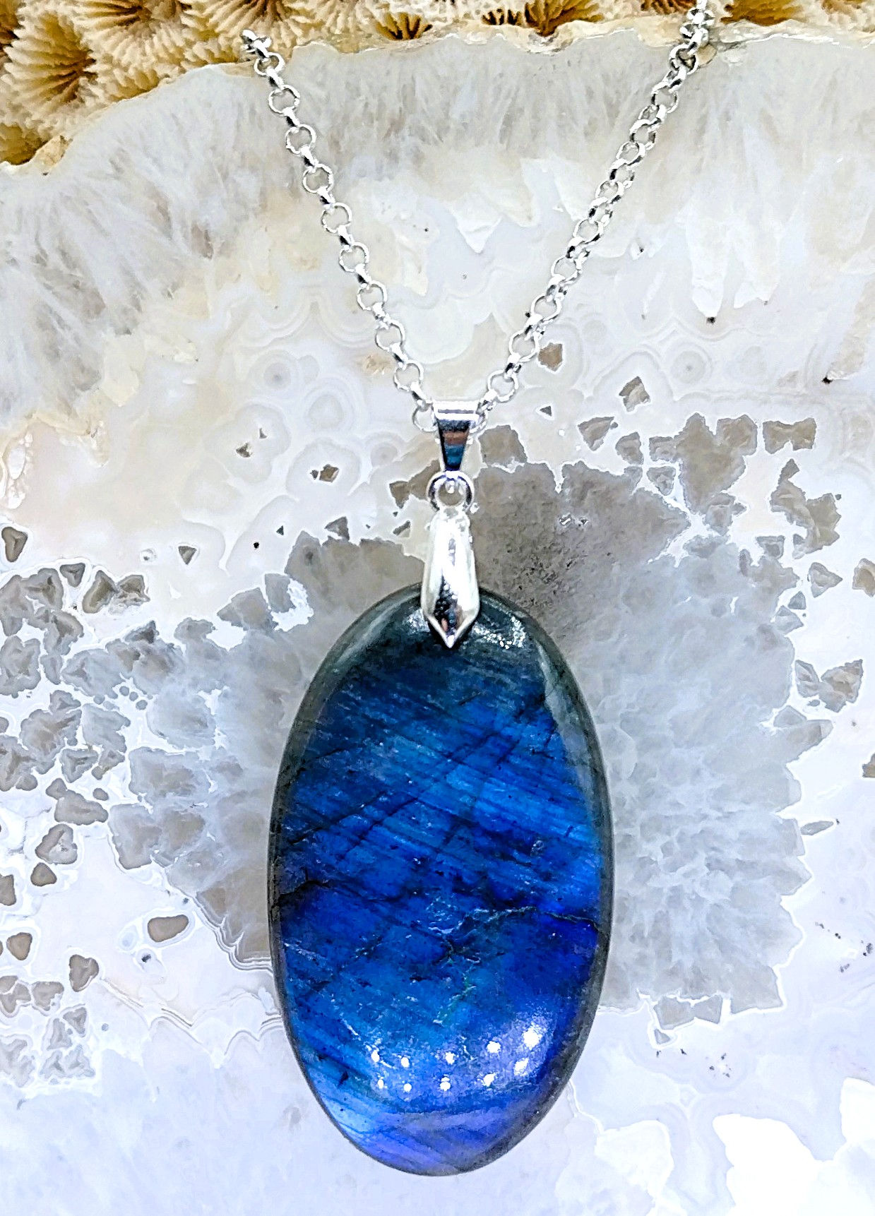 Labradorite bleue