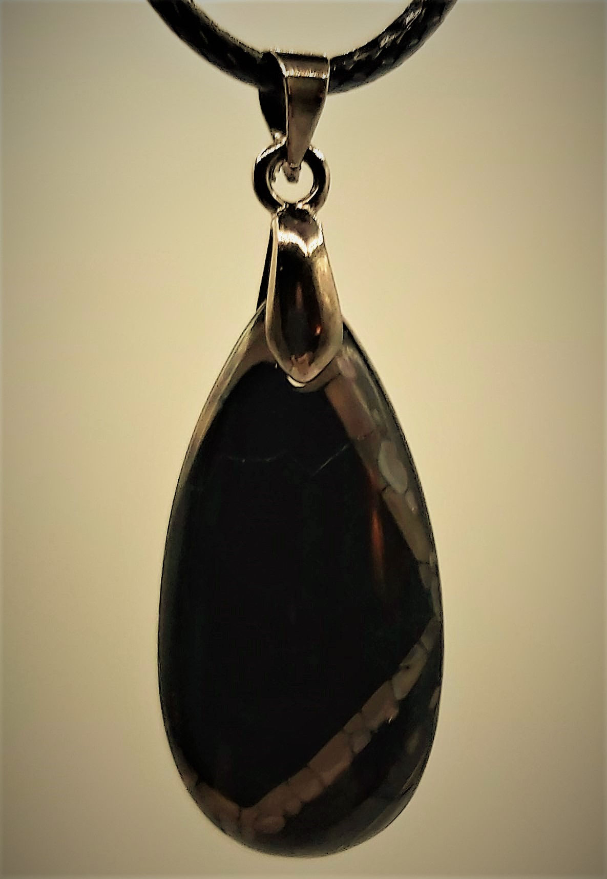 Collier avec petit pendentif