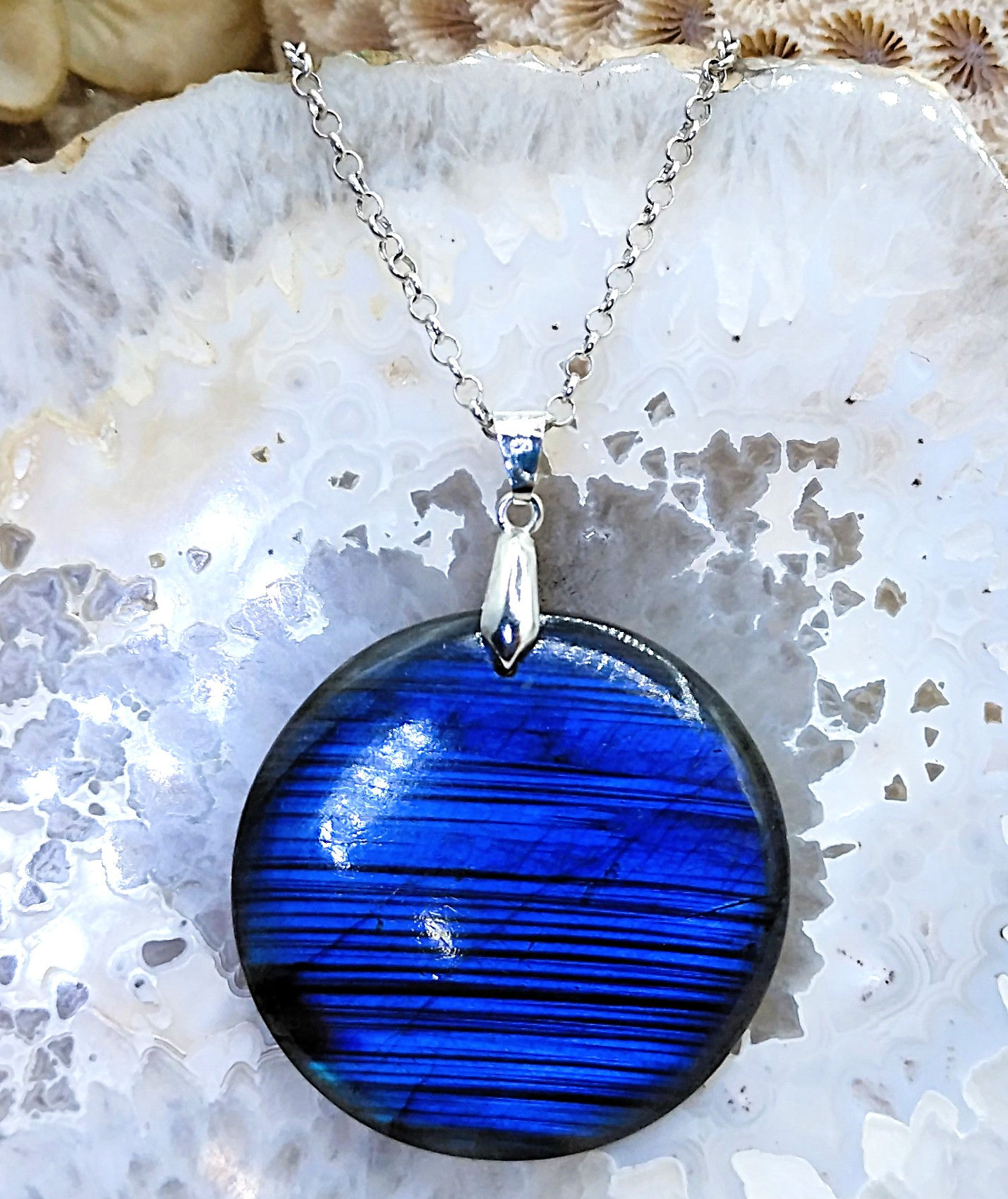 Labradorite bleue