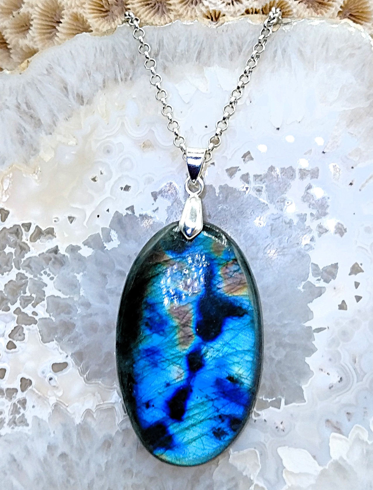 Labradorite "Multi-feux"