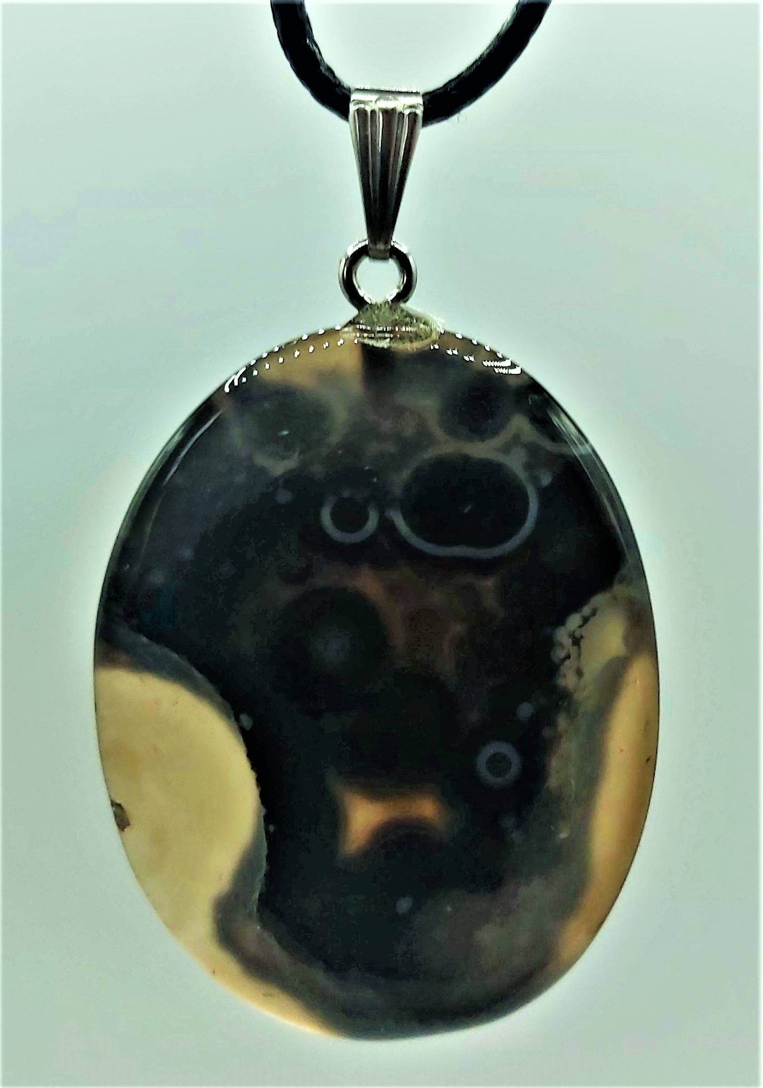 Collier avec pendentif Agate