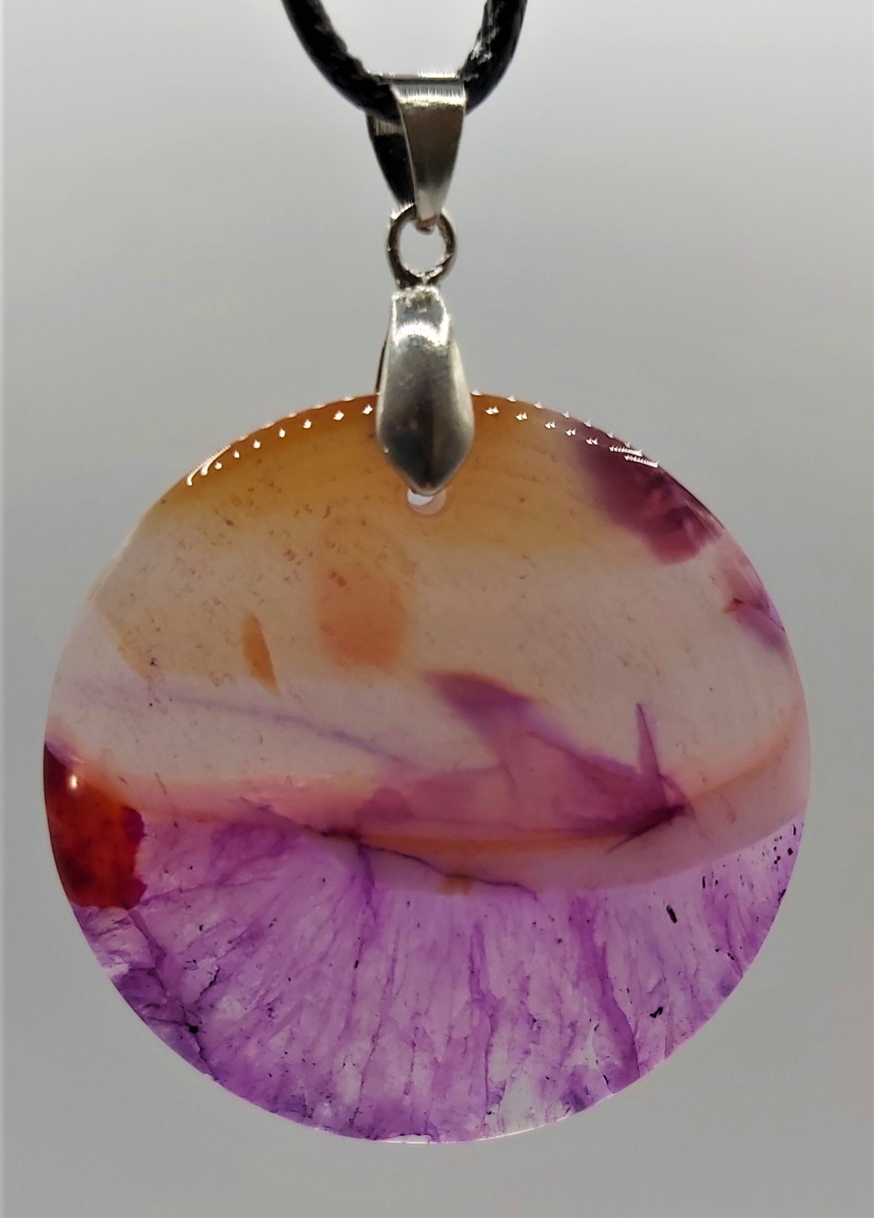 Collier avec jolis pendentifs Agates