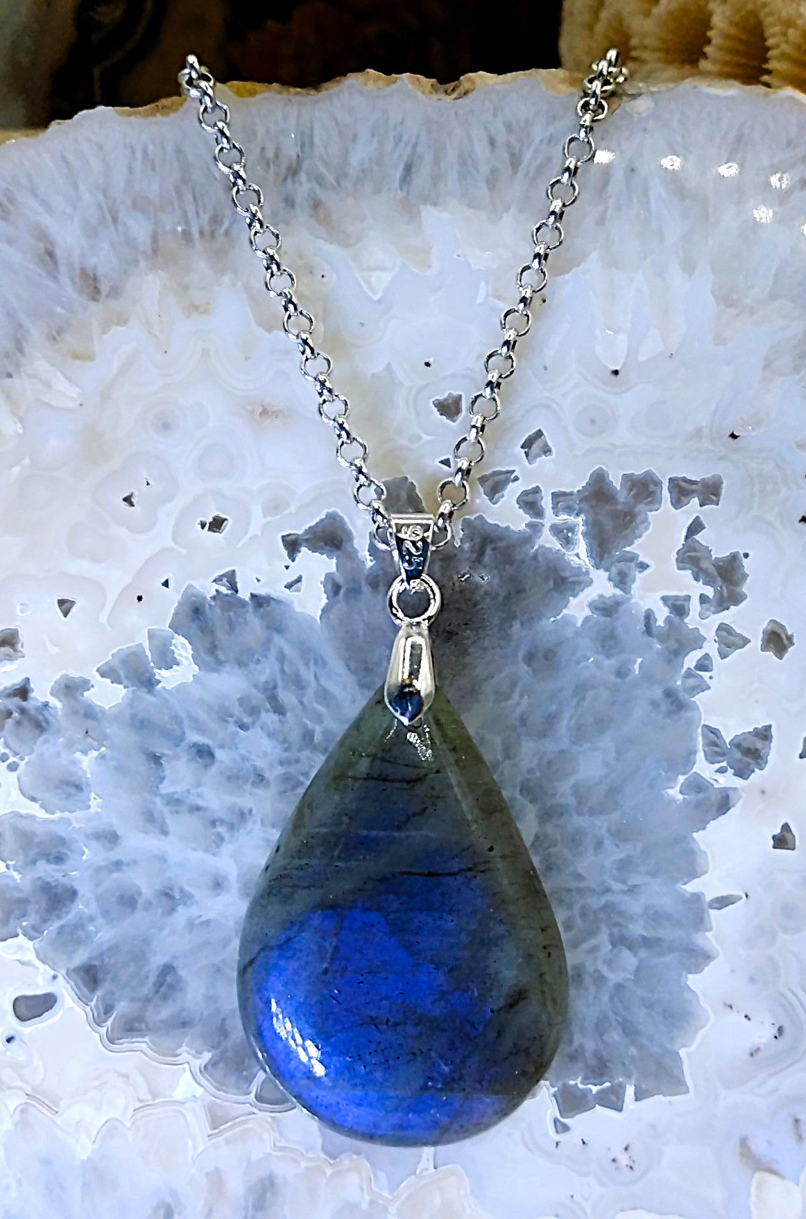 Labradorite bleue