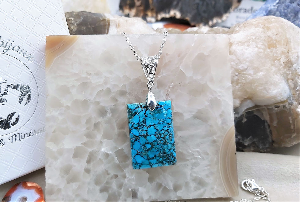 Miniature : Très beau pendentif Magnésite (teintée turquoise)