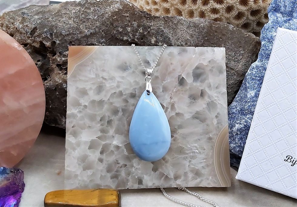 Miniature : Magnifique pendentif en Opale bleue Owyhee