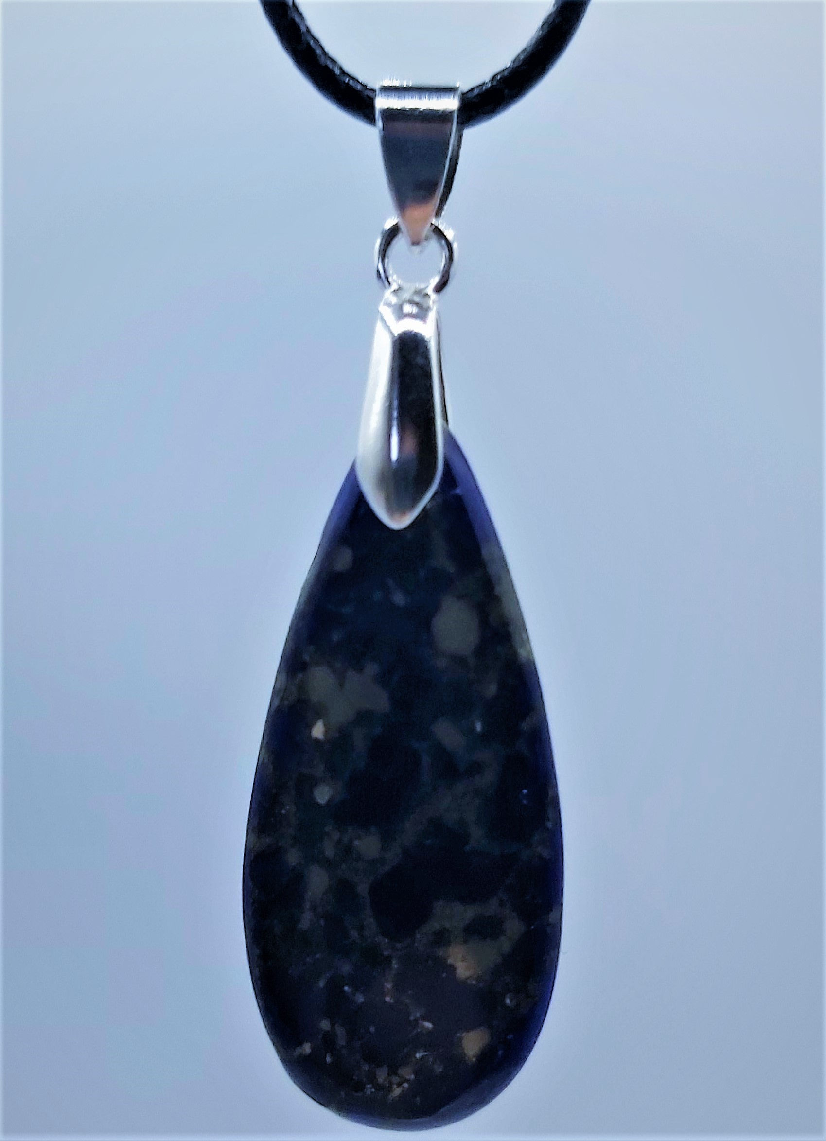 Collier avec pendentif LAPIS LAZULI