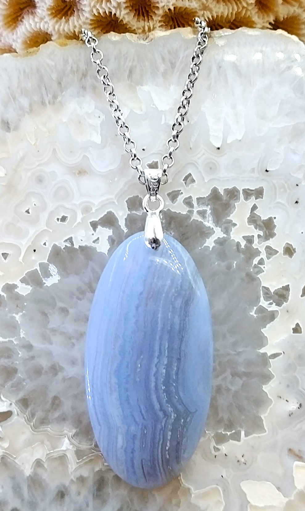 Calcédoine bleue