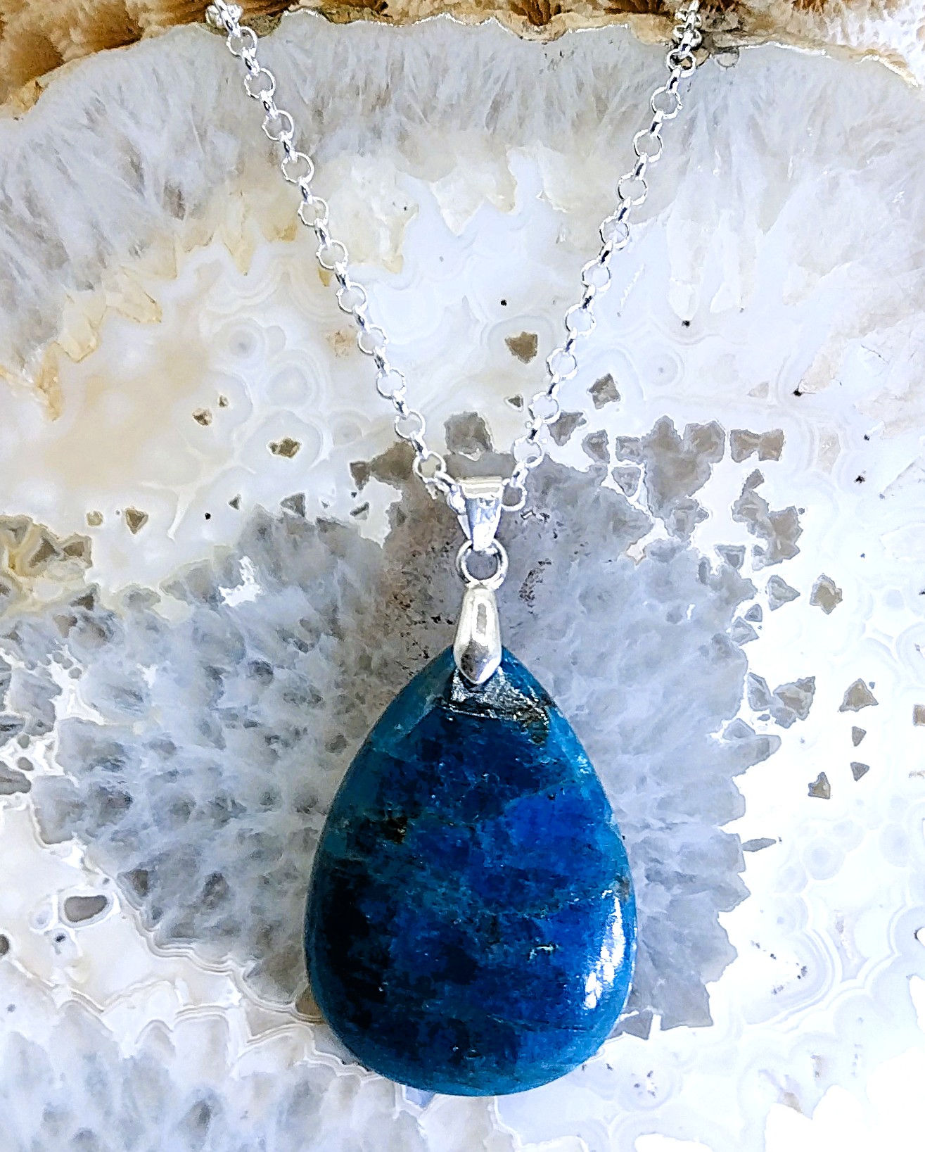 Apatite bleue