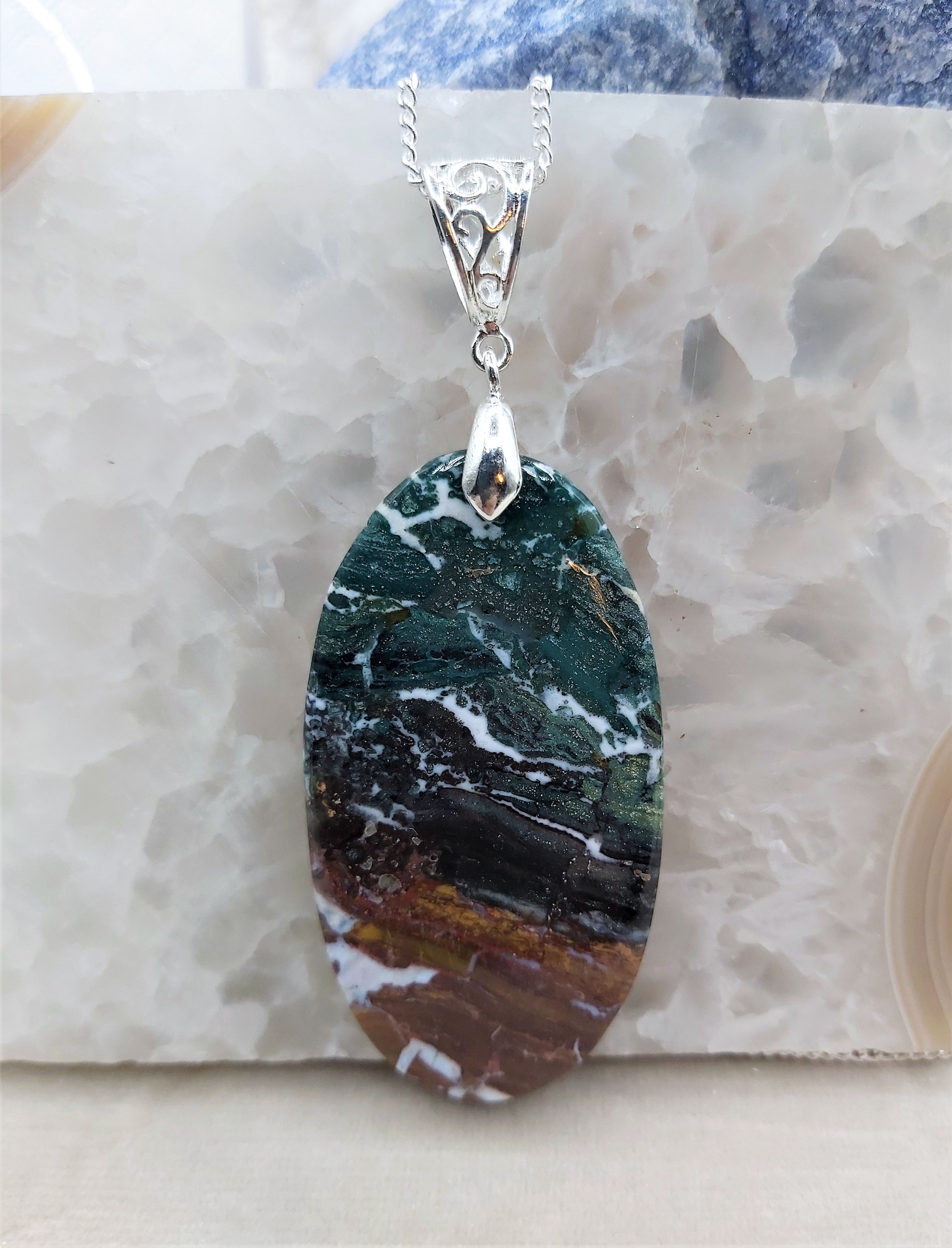 Fantastique pendentif Jaspe Maligano