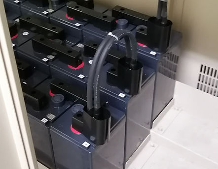 蓄電池