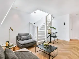 como cerrar un tiro de escalera