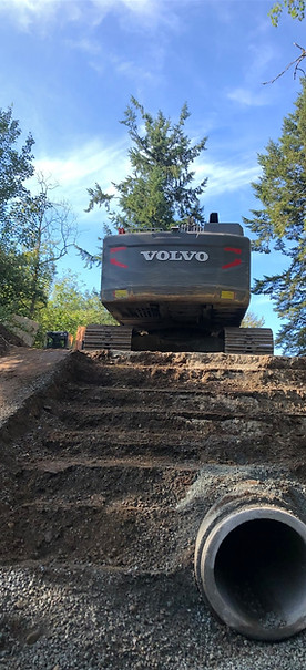 Kelowna sewer line excavation and bedding contractor