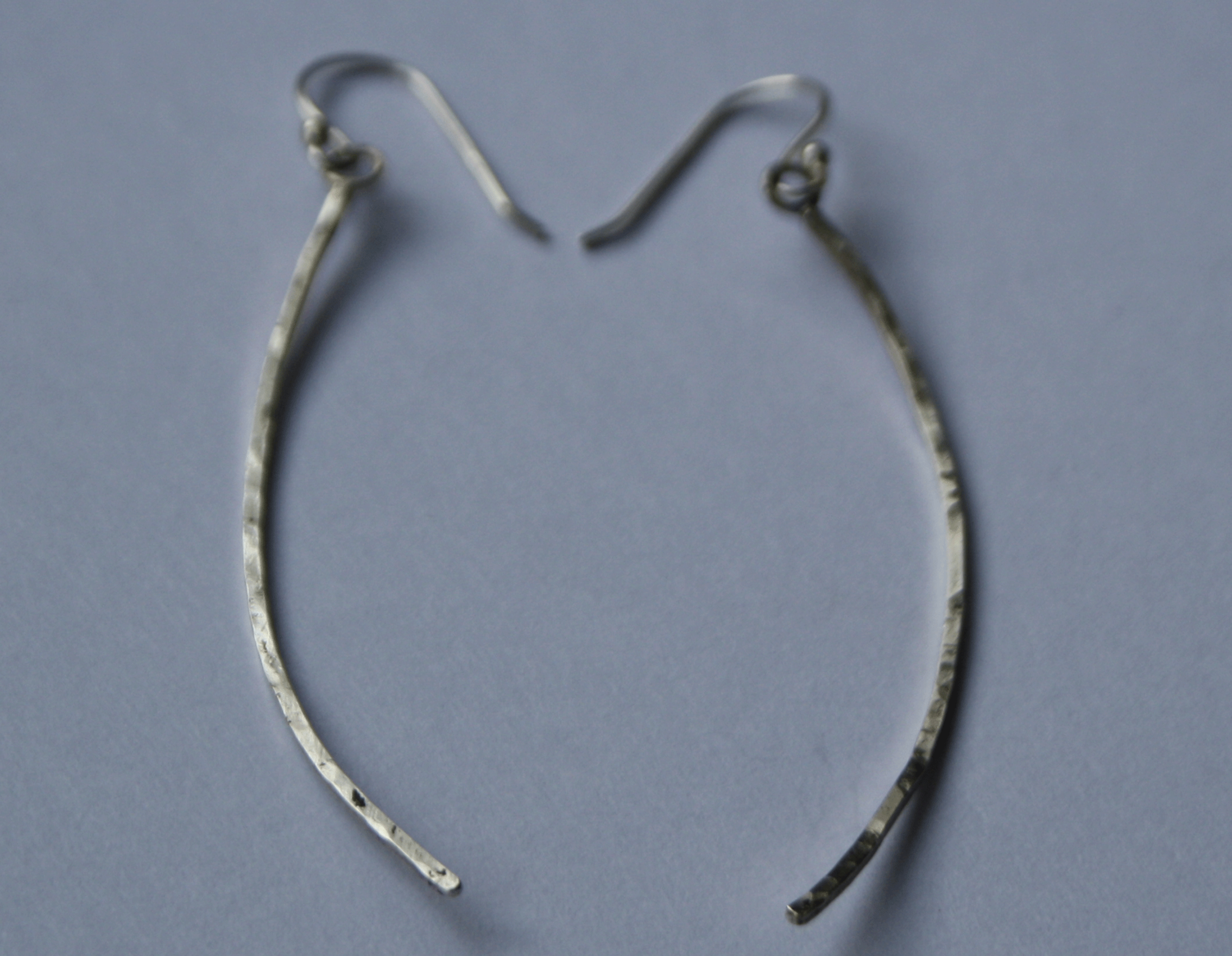 Boucles d'oreilles martelées