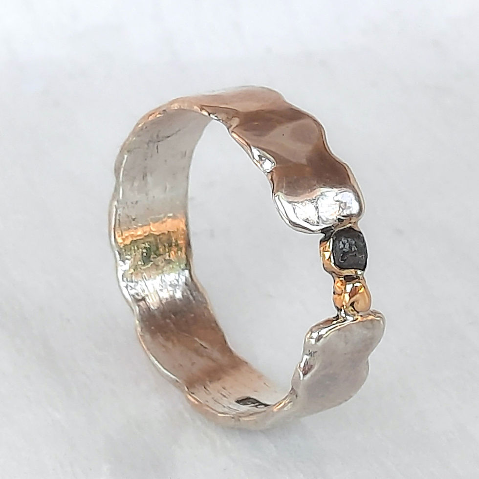 Miniature : Bague en argent, diamant noir brut et grain d'or 18k,                   DIA108B