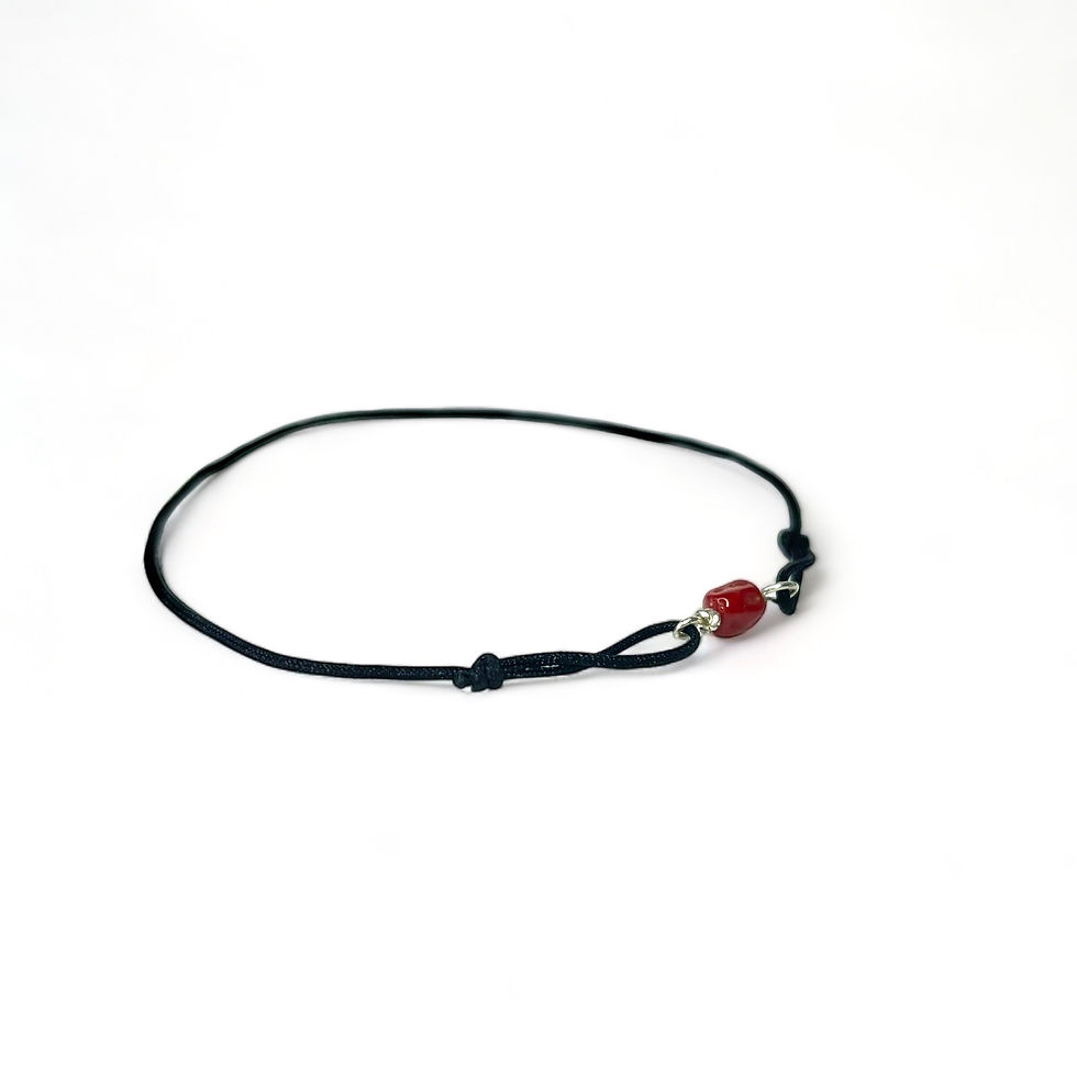 Miniature : Bracelet cordon orné d'un morceau de corail