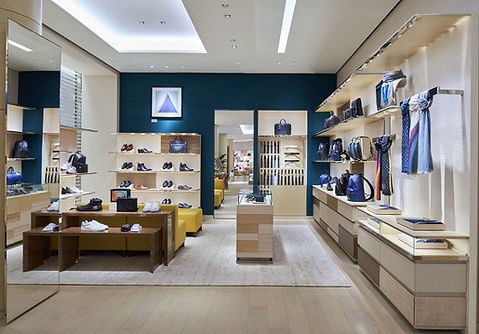 louis-vuitton-holt-renfrew-ogilvy-mens.j