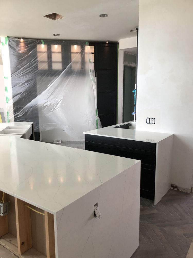 How does Lincoln Pompeii Quartz Counters Look like installed?
