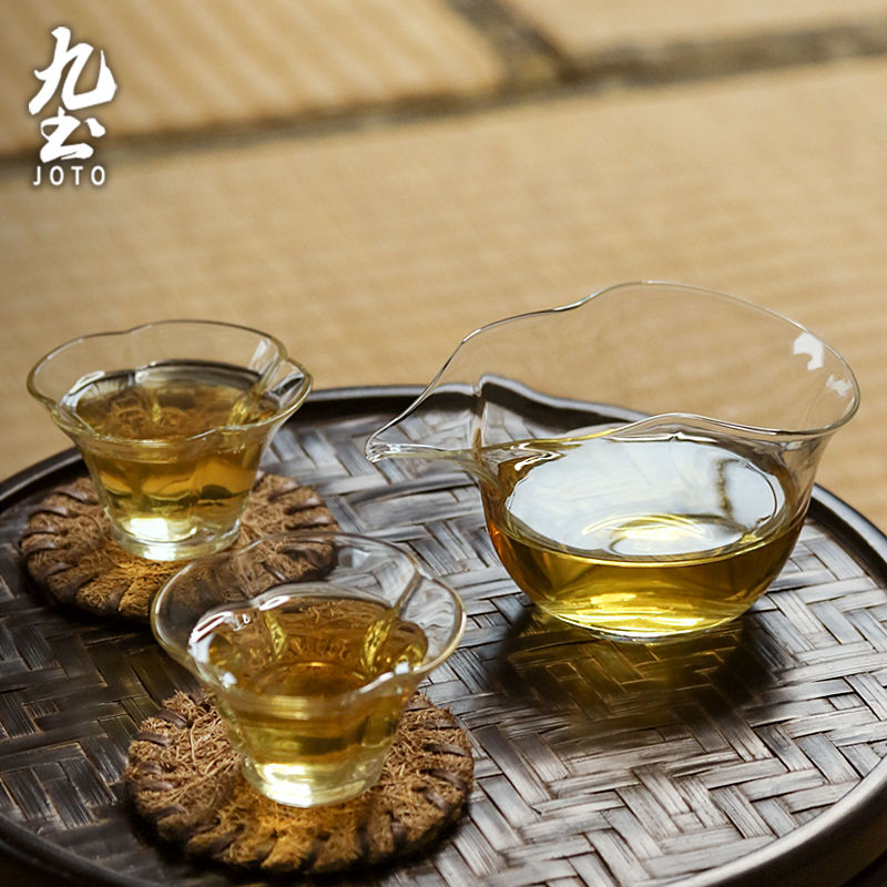 섬네일: JOTO  Handmade Heat-Resistant Glass Pitcher GBR0059