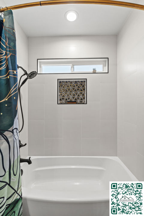 Emerald Bathroom Renovation - Picture 8
