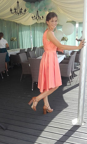 38433235_1725287387588851_18705078342154