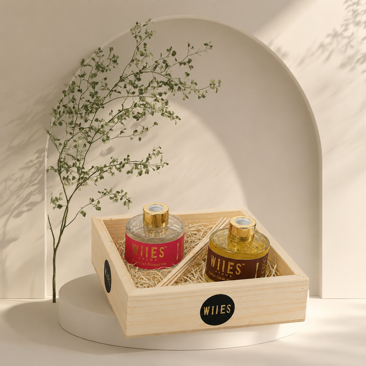 Royal Petal premium reed fragrance gift hamper with duo reed fragrances in gift tray