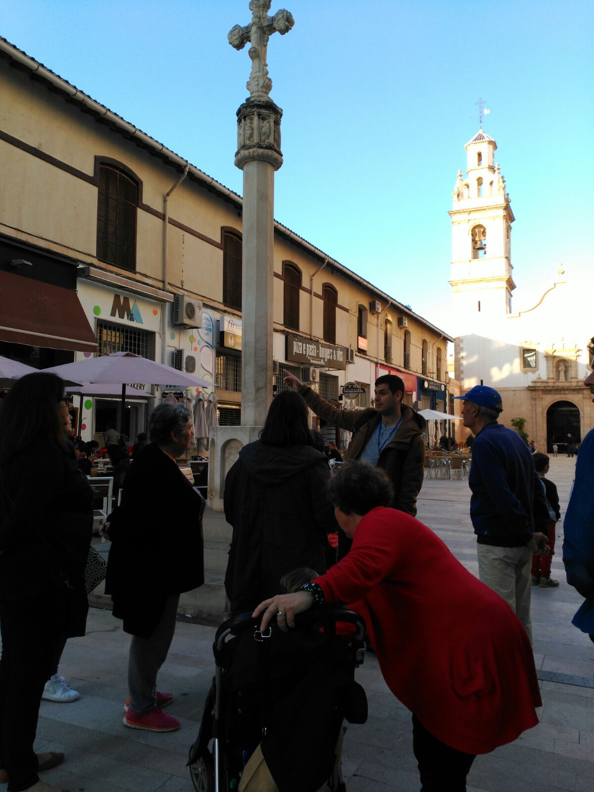 Grupo visitando la ruta: Dalt Dénia