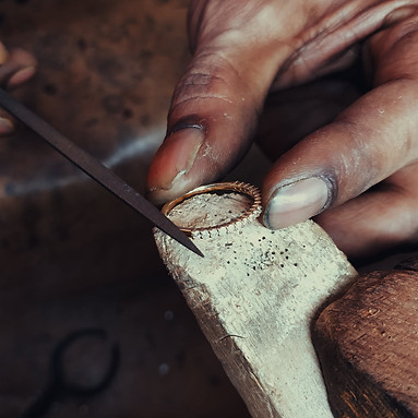 Finishing of handmade ring made at Kapil Jewelry Workshop in Jaipur