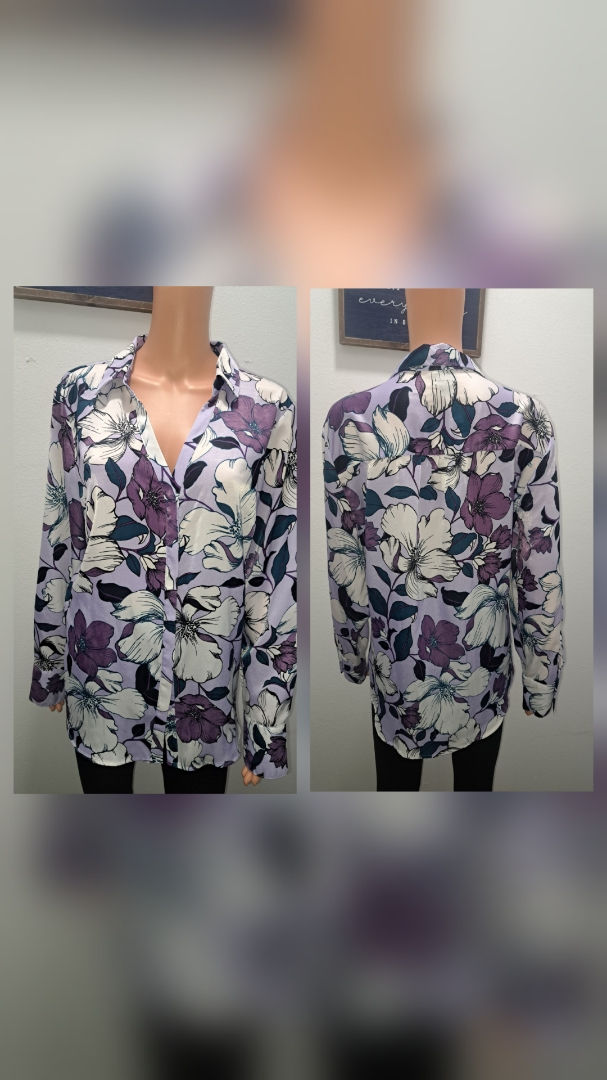 Thumbnail: Floral Button Up Blouse