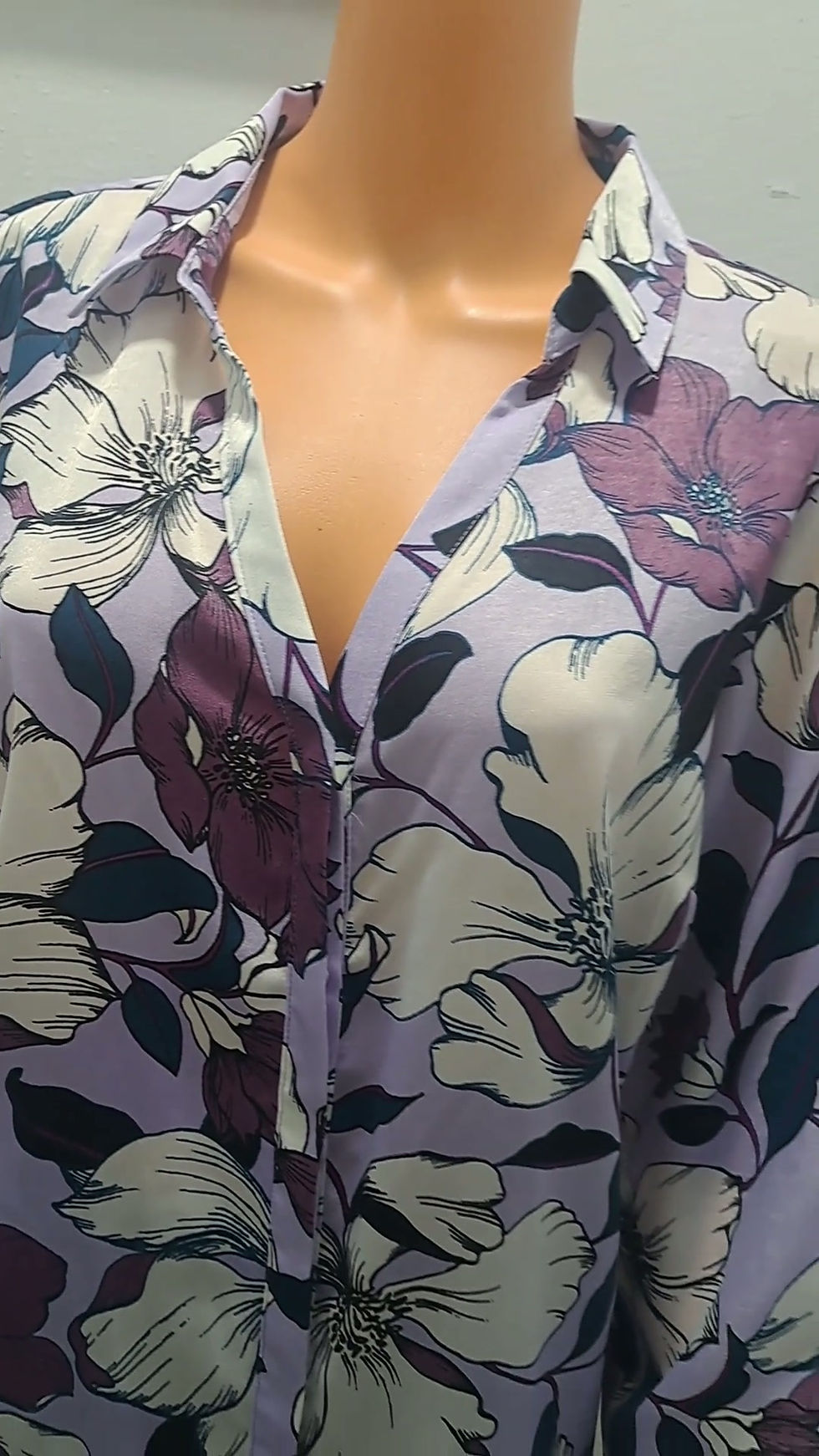 Thumbnail: Floral Button Up Blouse