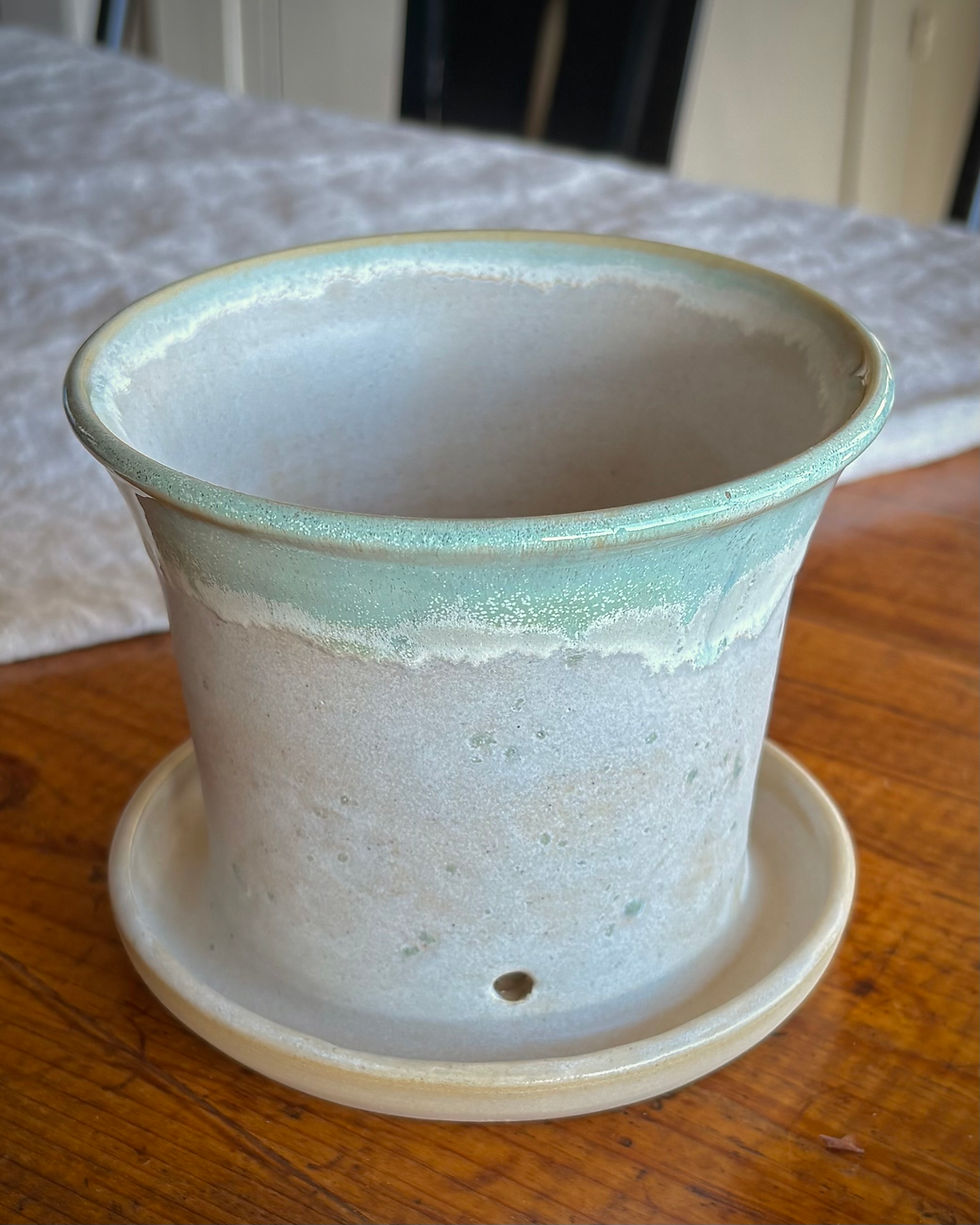 Thumbnail: Planter with Attached Drain Plate
