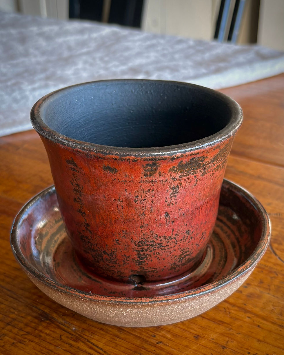 Thumbnail: Planter with Attached Drain Plate