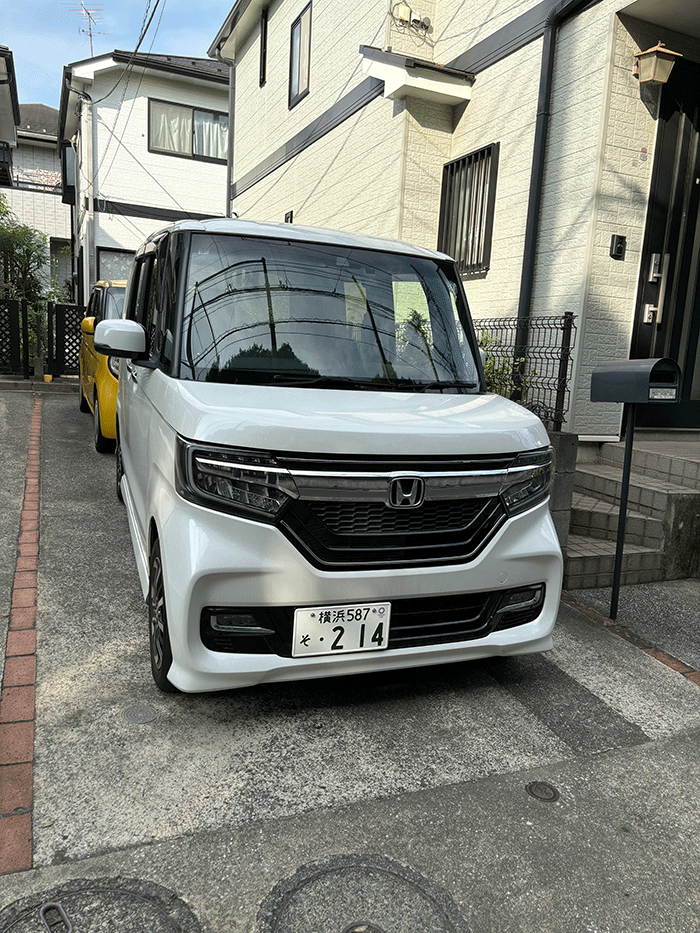 白車01.gif