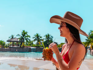 Vale a pena viajar no Carnaval? O que mudou em 2026 e como se planejar melhor.