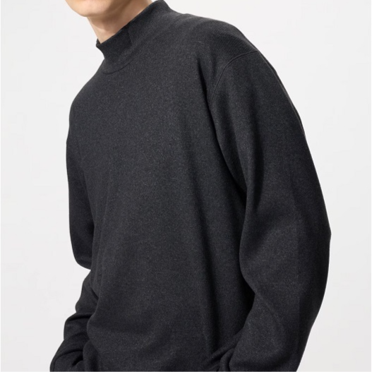 Thumbnail: UniQlo Soft Knit Fleece Mock Neck T-Shirt 479790