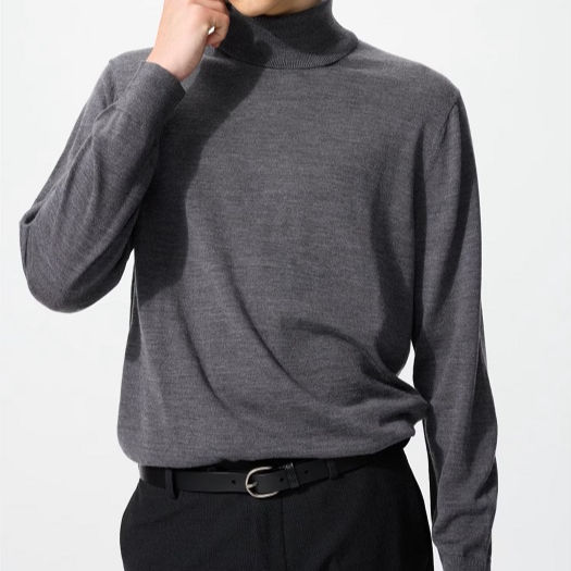 Thumbnail: UniQlo Merino Turtleneck Sweater 478538