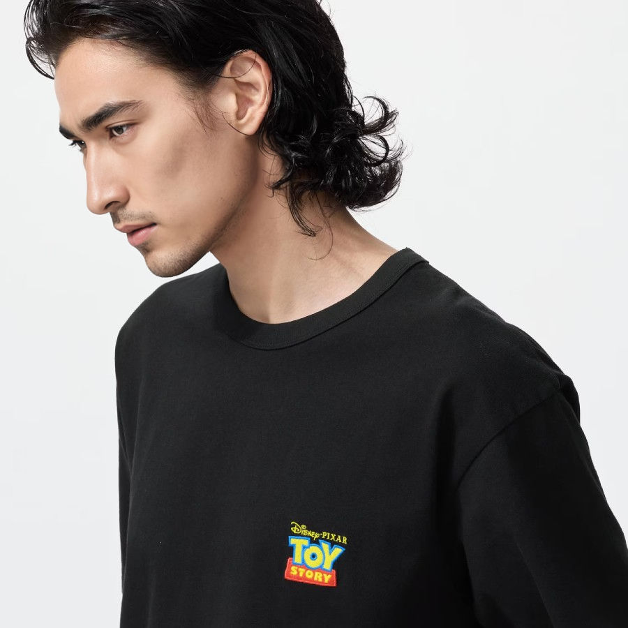 Thumbnail: UniQlo Magic For All Icons UT Relaxed Fit 486131 Japan Best Brand