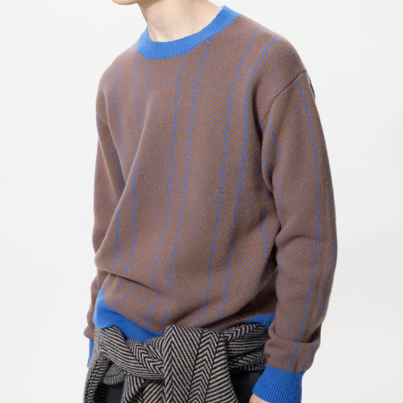 Thumbnail: UniQlo Lambswool Crew Neck Sweater — 479841